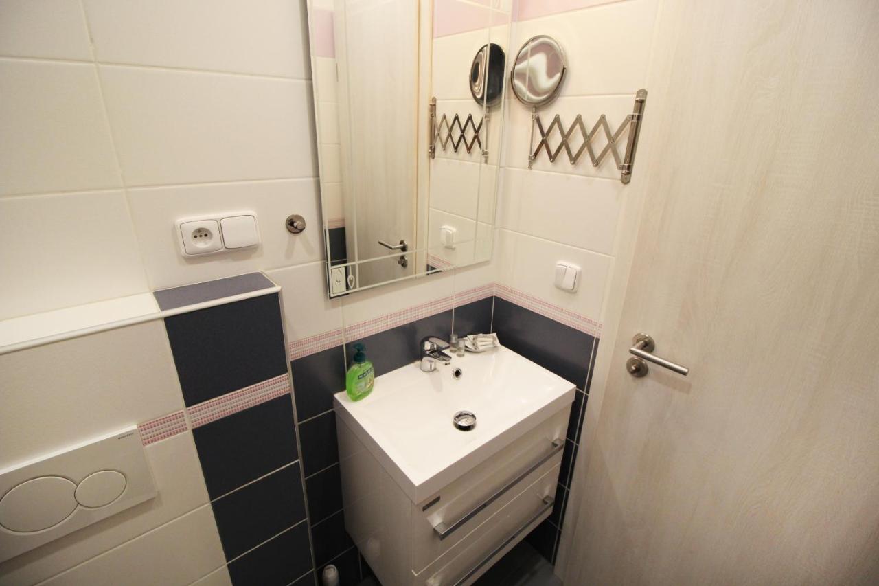 Beautiful Apartment Dlouha プラハ エクステリア 写真